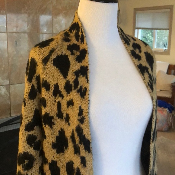BP. XSmall Cheetah Print Long Cardigan - Picture 5 of 9